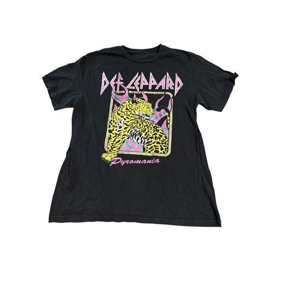 Def Leppard Shirt Band Tee Adult Size Medium Grunge Skater Rock Black Crew Neck - Picture 1 of 6